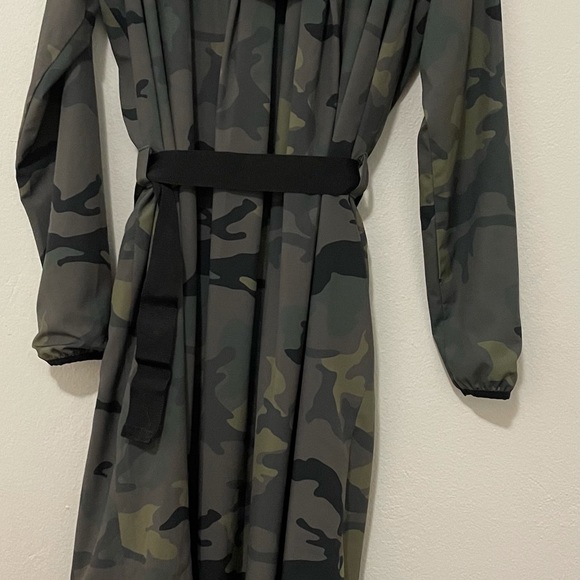 Amazing The Upside Coat - Picture 3 of 5